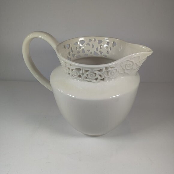 L.Godinger, Large Water Pitcher. Carved floral design in an open lace pattern. - Picture 2 of 5
